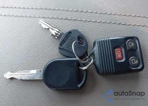 2008 Ford F-250 Fx4/Harley-Davidson/King Ranch/Lariat/Xl/Xlt z USA, uszkodzony, nr VIN 1FTSW21RX8ED76901